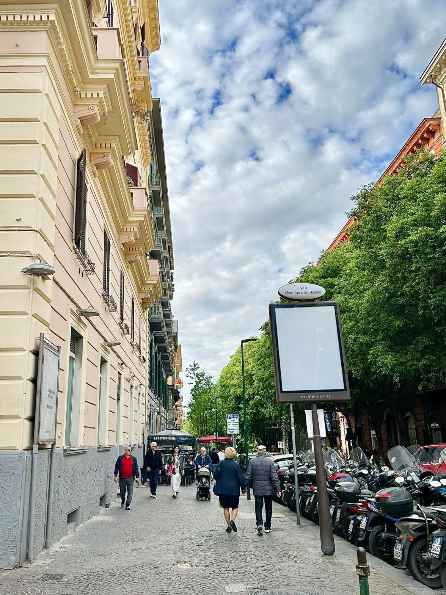 Dimora Bernini Apartment Naples Luaran gambar