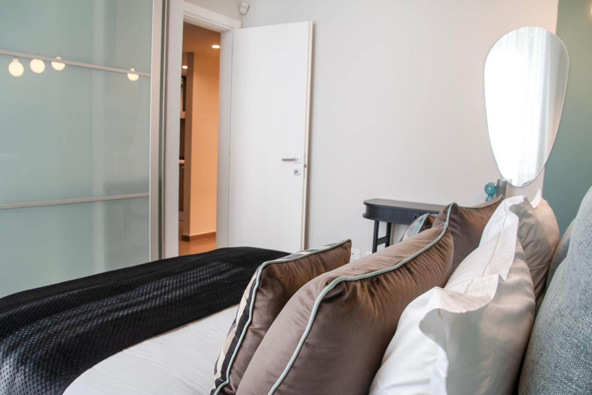 Dimora Bernini Apartment Naples Luaran gambar